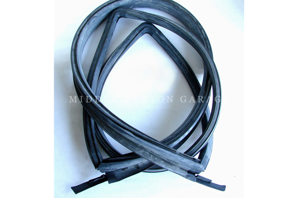 FRONT SCREEN SEAL 124 SPIDER